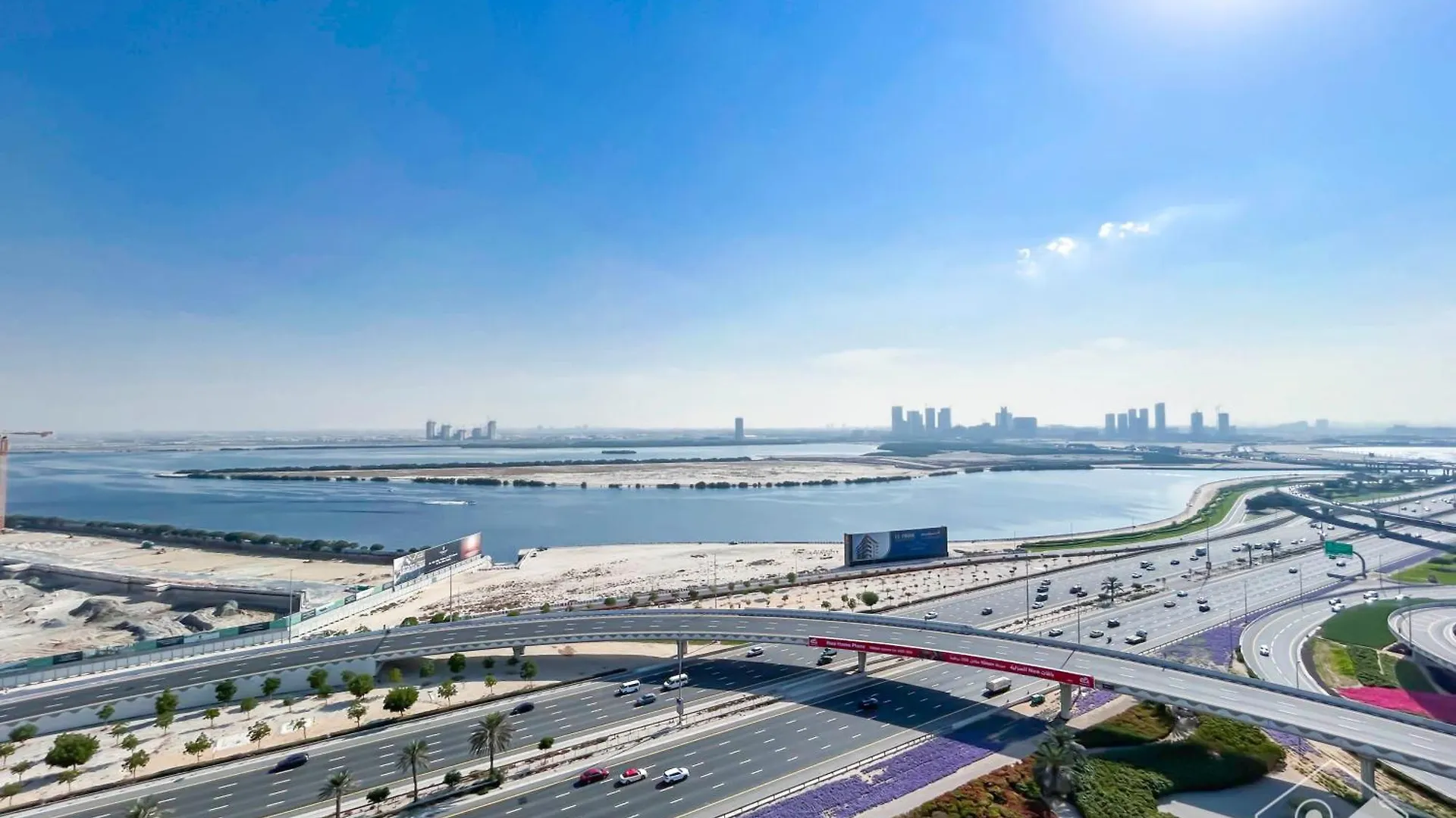 Luxury One Bedroom With Balcony & Partial Burj Khalifa View Dubai 0*,