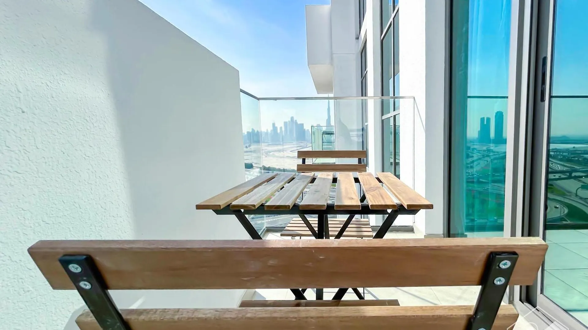 Luxury One Bedroom With Balcony & Partial Burj Khalifa View Dubai
