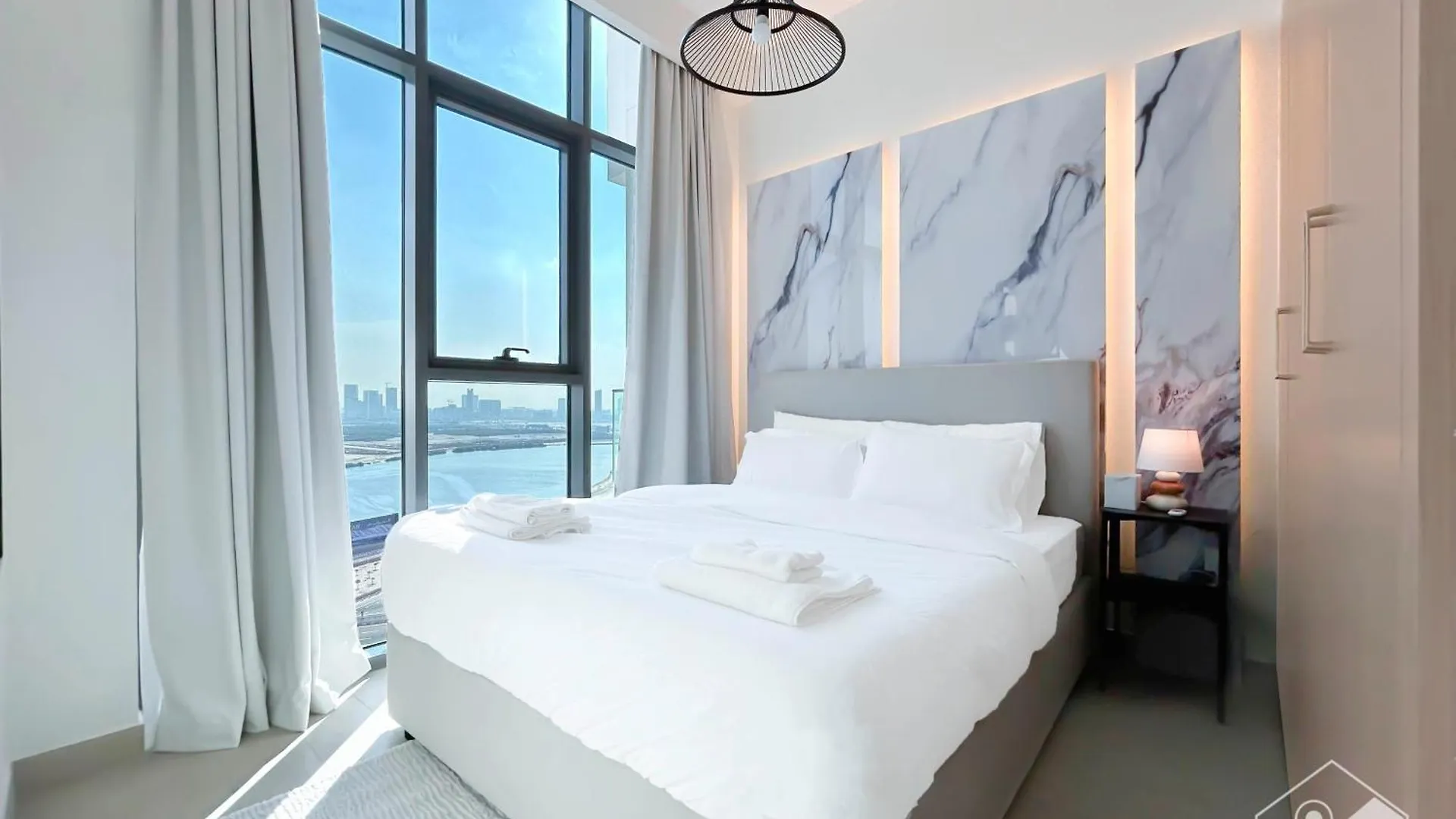 Luxury One Bedroom With Balcony & Partial Burj Khalifa View Dubai 0*,  United Arab Emirates