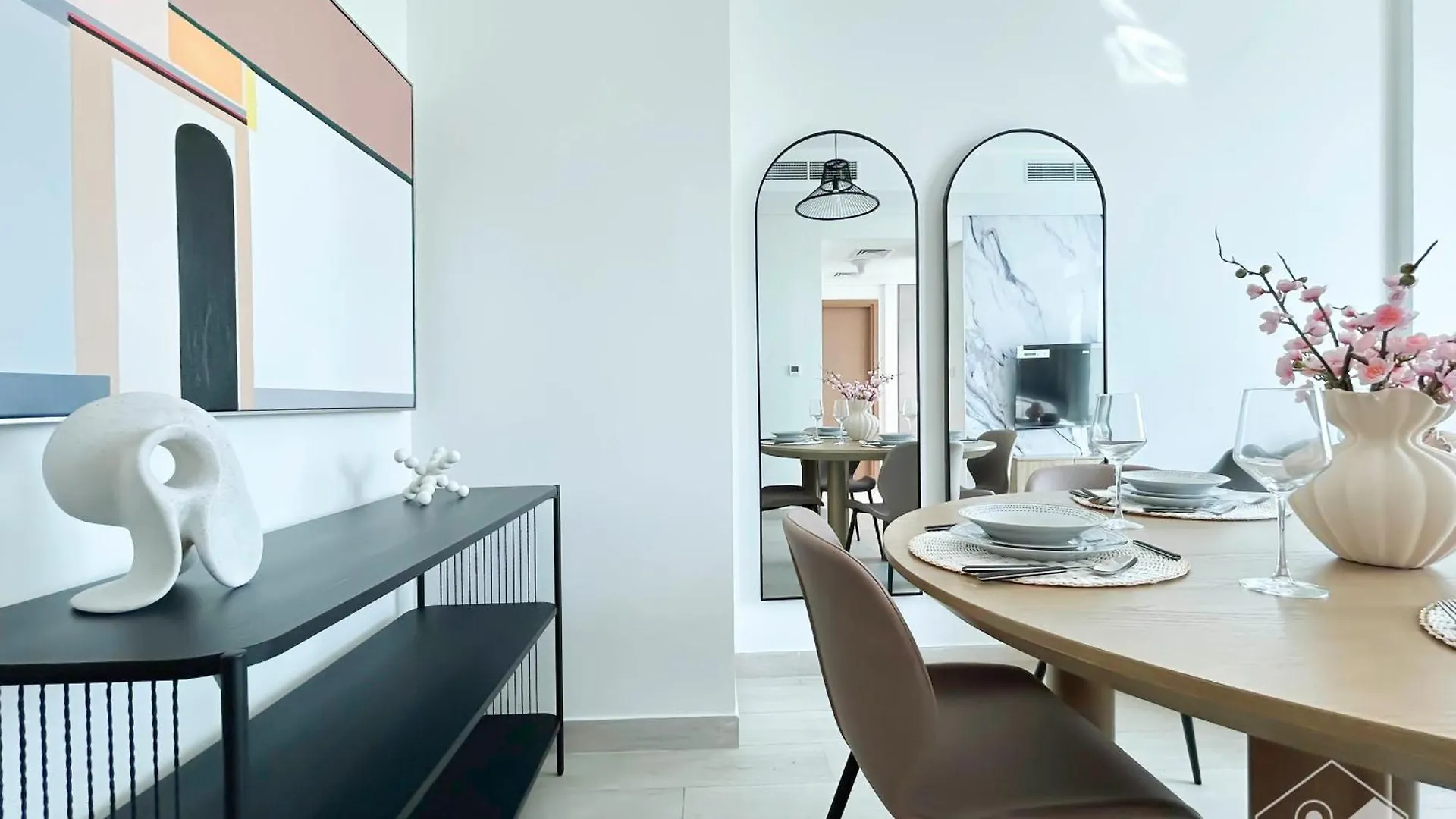 Luxury One Bedroom With Balcony & Partial Burj Khalifa View Dubai 0*,