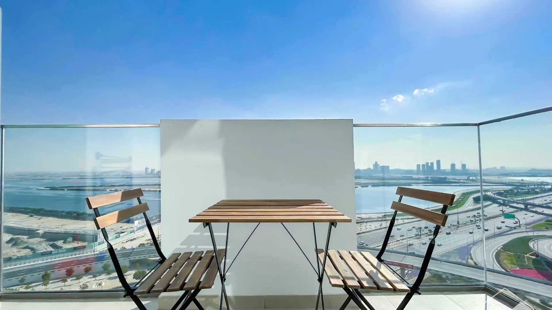 Luxury One Bedroom With Balcony & Partial Burj Khalifa View Dubai 0*,  United Arab Emirates